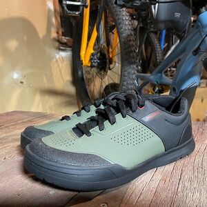 Shimano AM5 SPD Men’s Mountain Bike Shoe